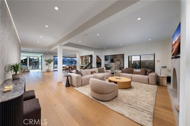 16511 Carousel Ln - Photo 4 of 8