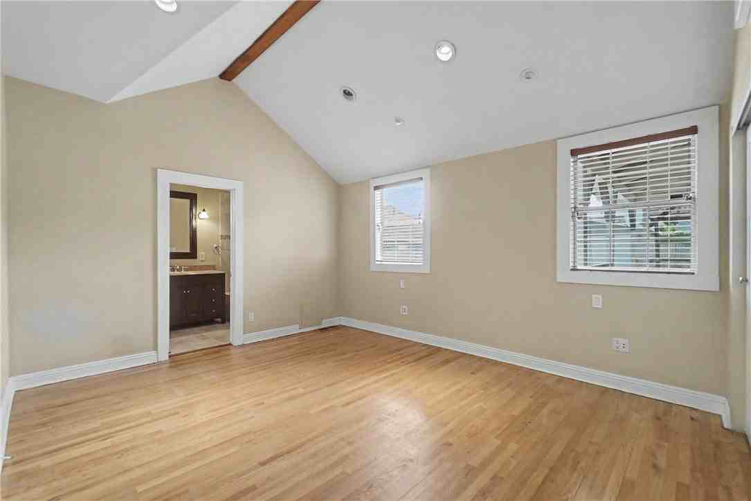 173 S Meridith Ave - Photo 5 of 8