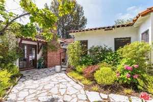 featured image of 451 Veteran Ave