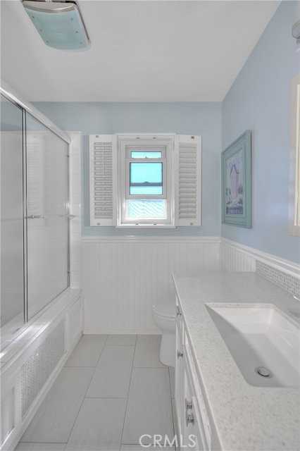 1541 9th St - Photo 4 of 8