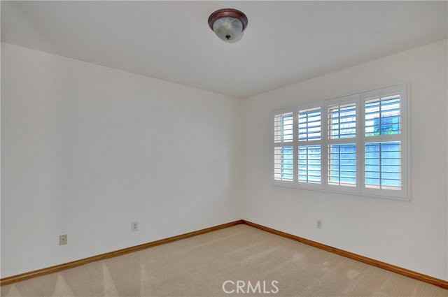 1541 9th St - Photo 7 of 8