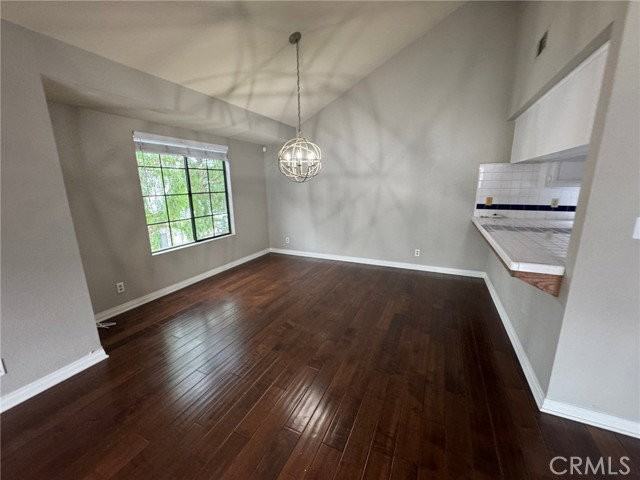 2217 Mathews Ave - Photo 6 of 8