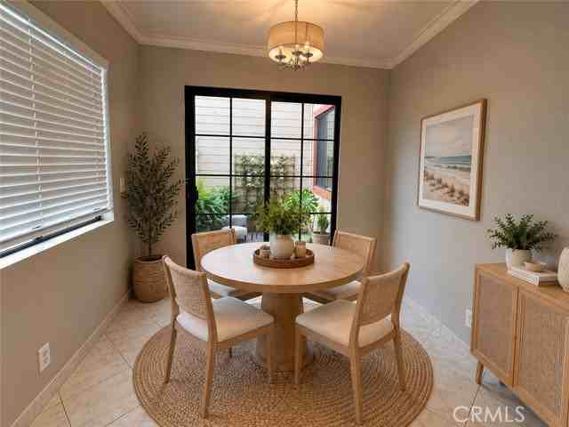 2217 Mathews Ave - Photo 7 of 8