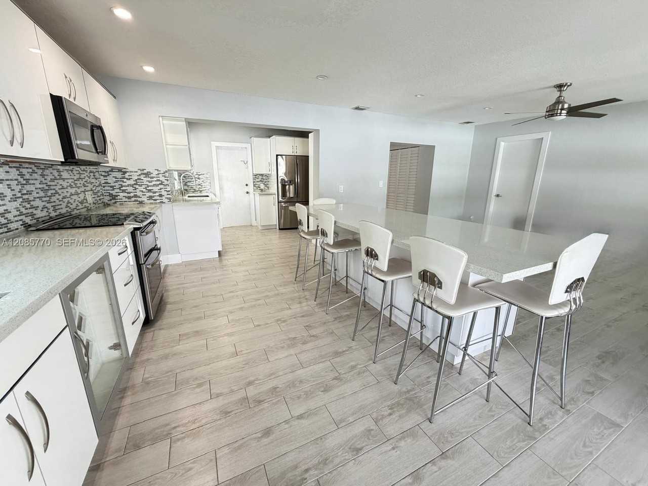 630 Sw 46th Ave