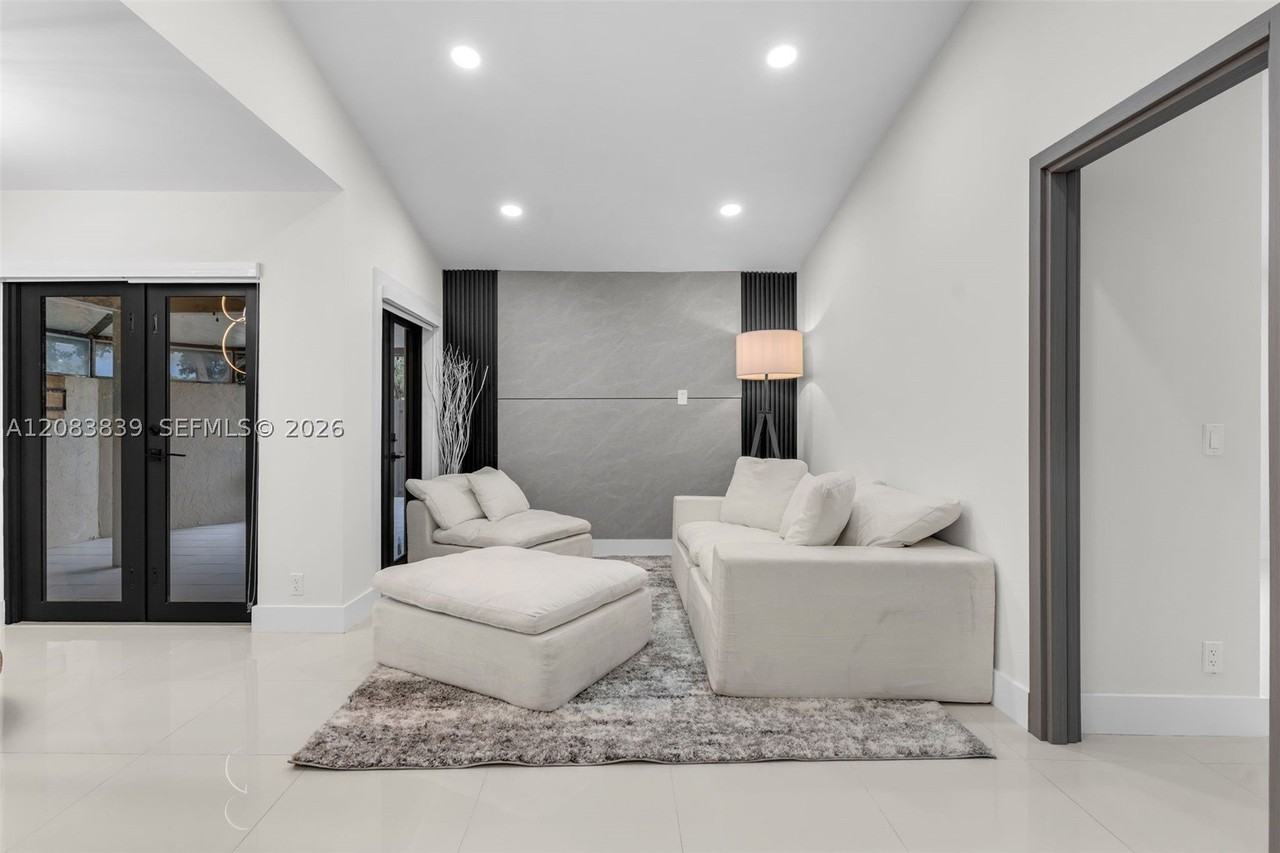 6552 Nw 172nd Ln - Photo 6 of 39