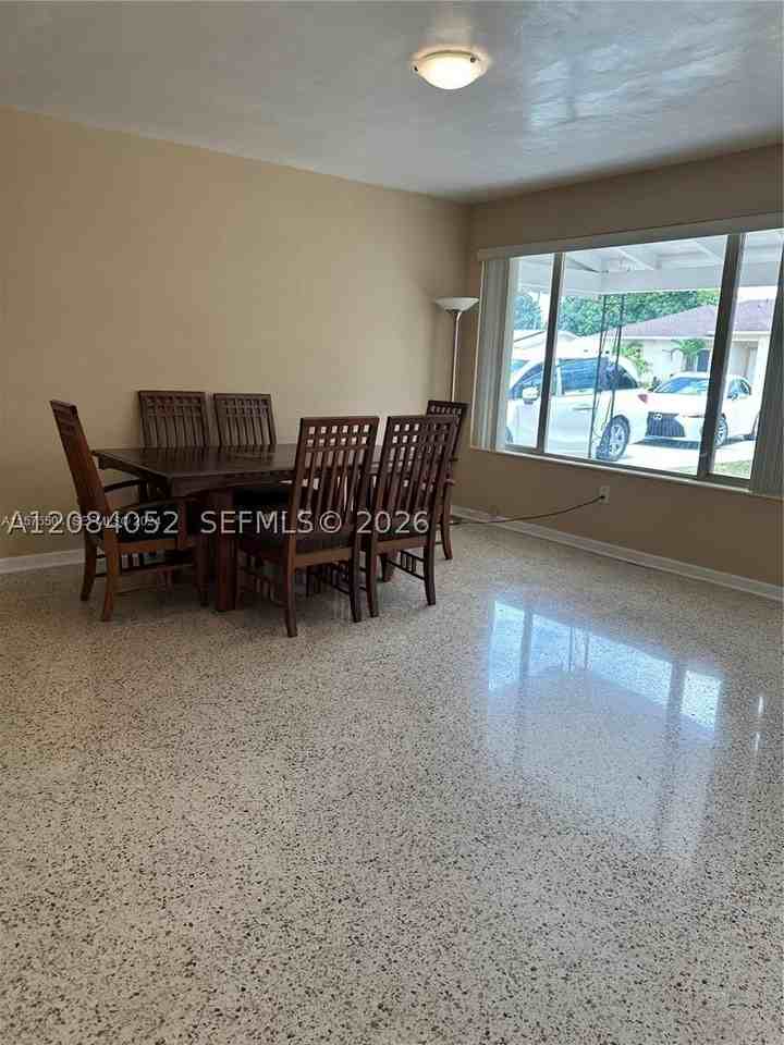10500 Nw 28th Ct #10500 - Photo 4 of 20