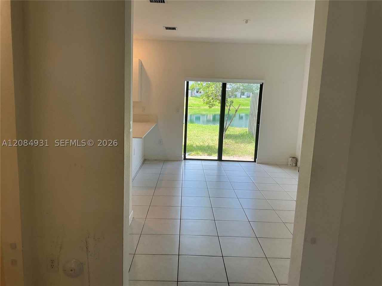 1070 Se 26th Ter #1070 - Photo 4 of 20