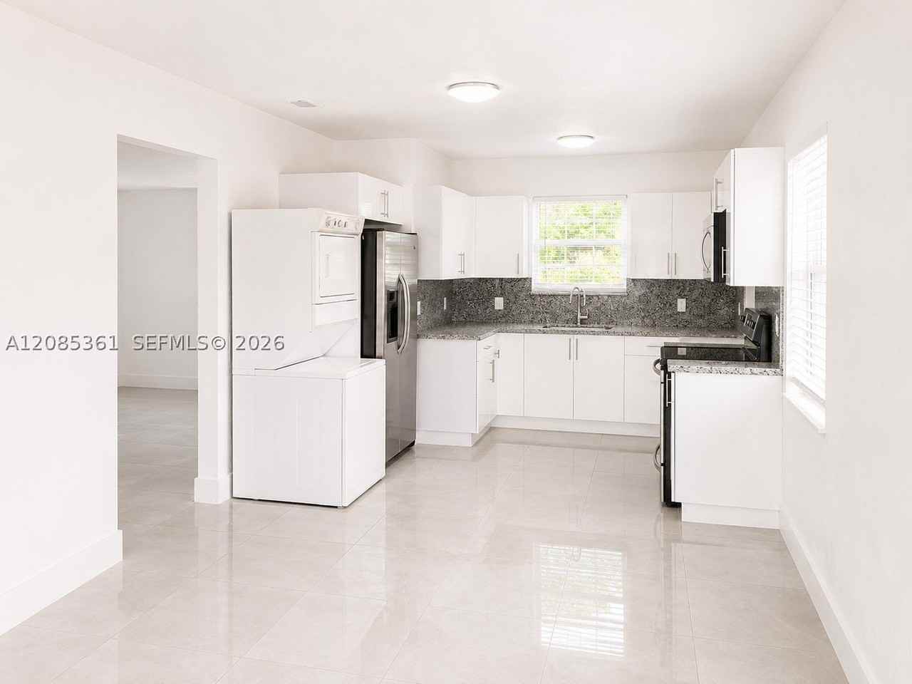 1114 Nw 59th St - Photo 2 of 10