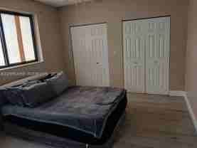 1400 Ne 148th St #1 - Photo 1 of 1