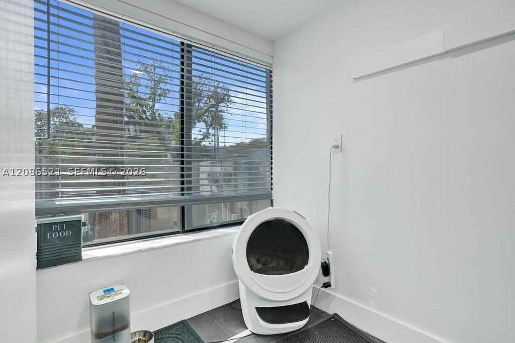 2723 Ne 164th St #77 - Photo 7 of 46
