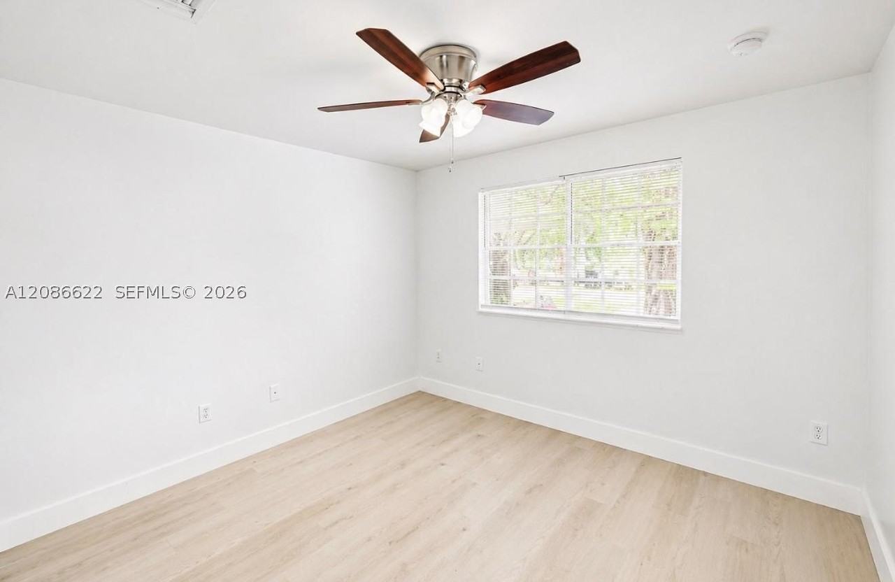 13 S Royal Poinciana Blvd #20 - Photo 4 of 12