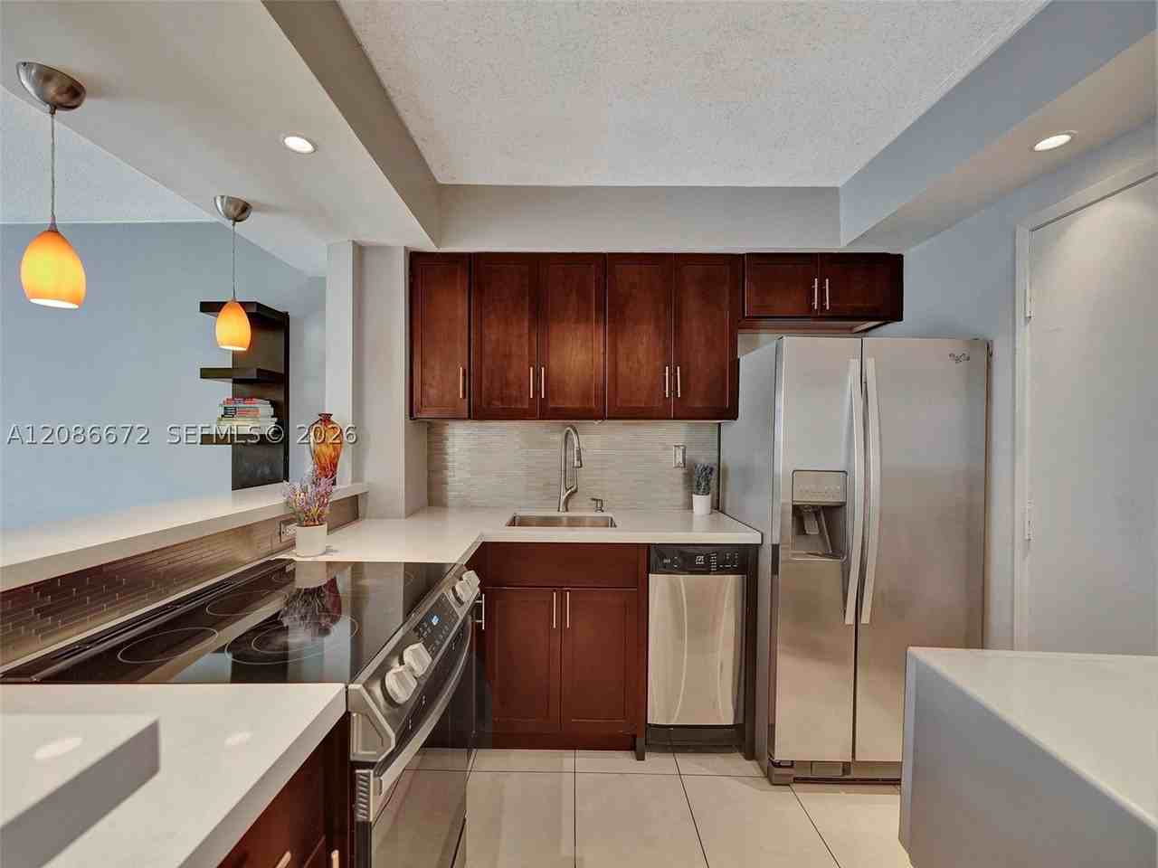 1658 Bay Rd #303 - Photo 6 of 42