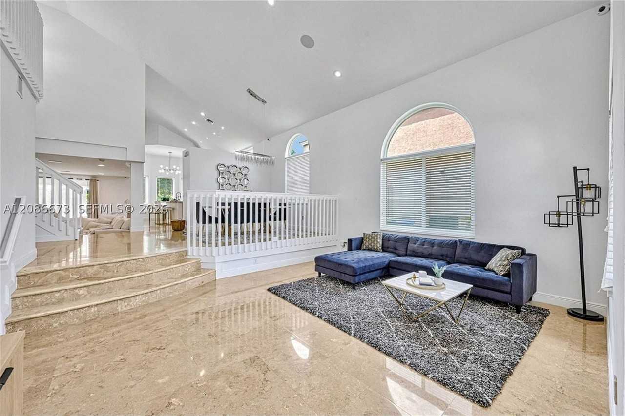 1500 Sw 171st Ter - Photo 3 of 50