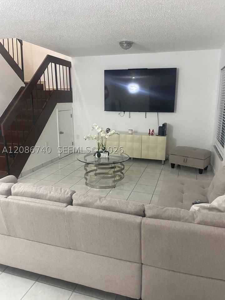 5209 W 24th Ct #5209 - Photo 7 of 10