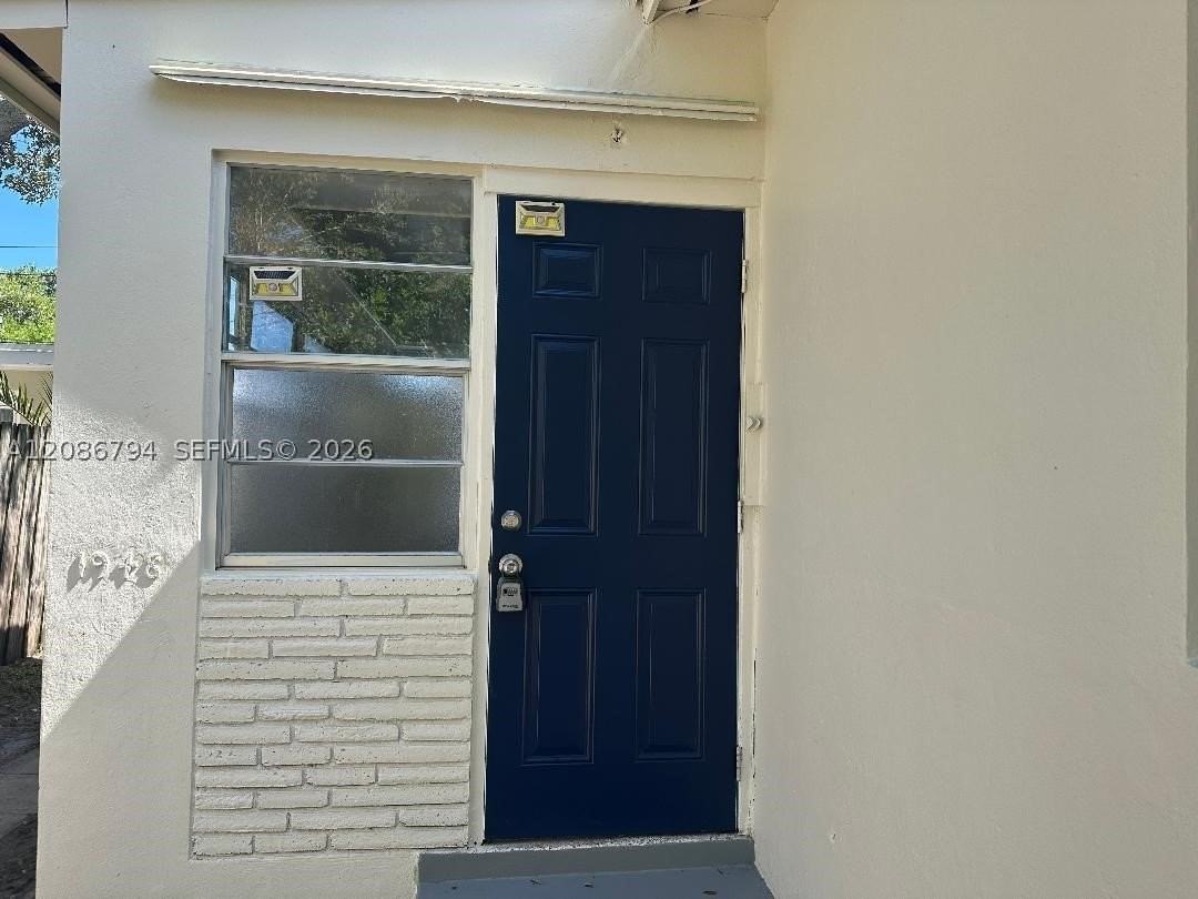 1948 Lincoln St #2 - Photo 2 of 14