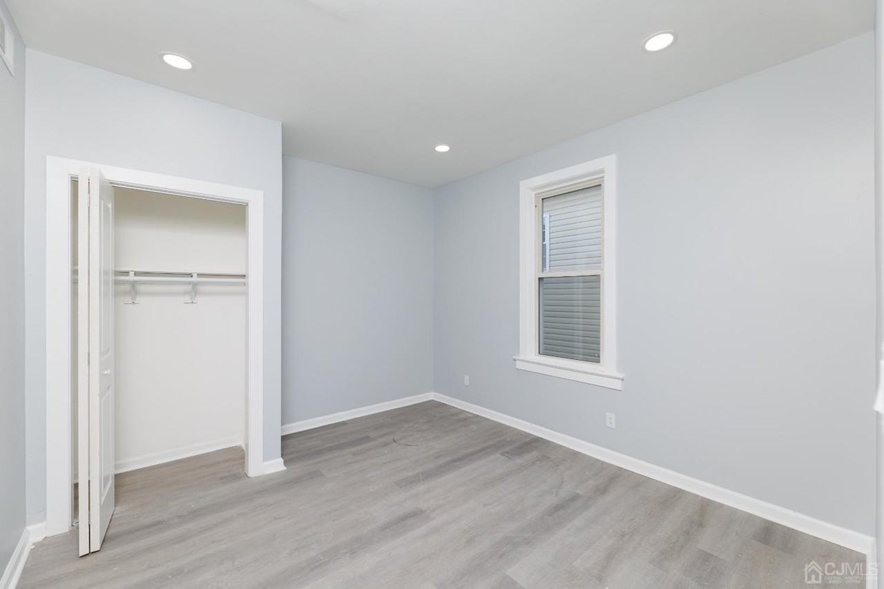 117 Emerson St #2 - Photo 7 of 8