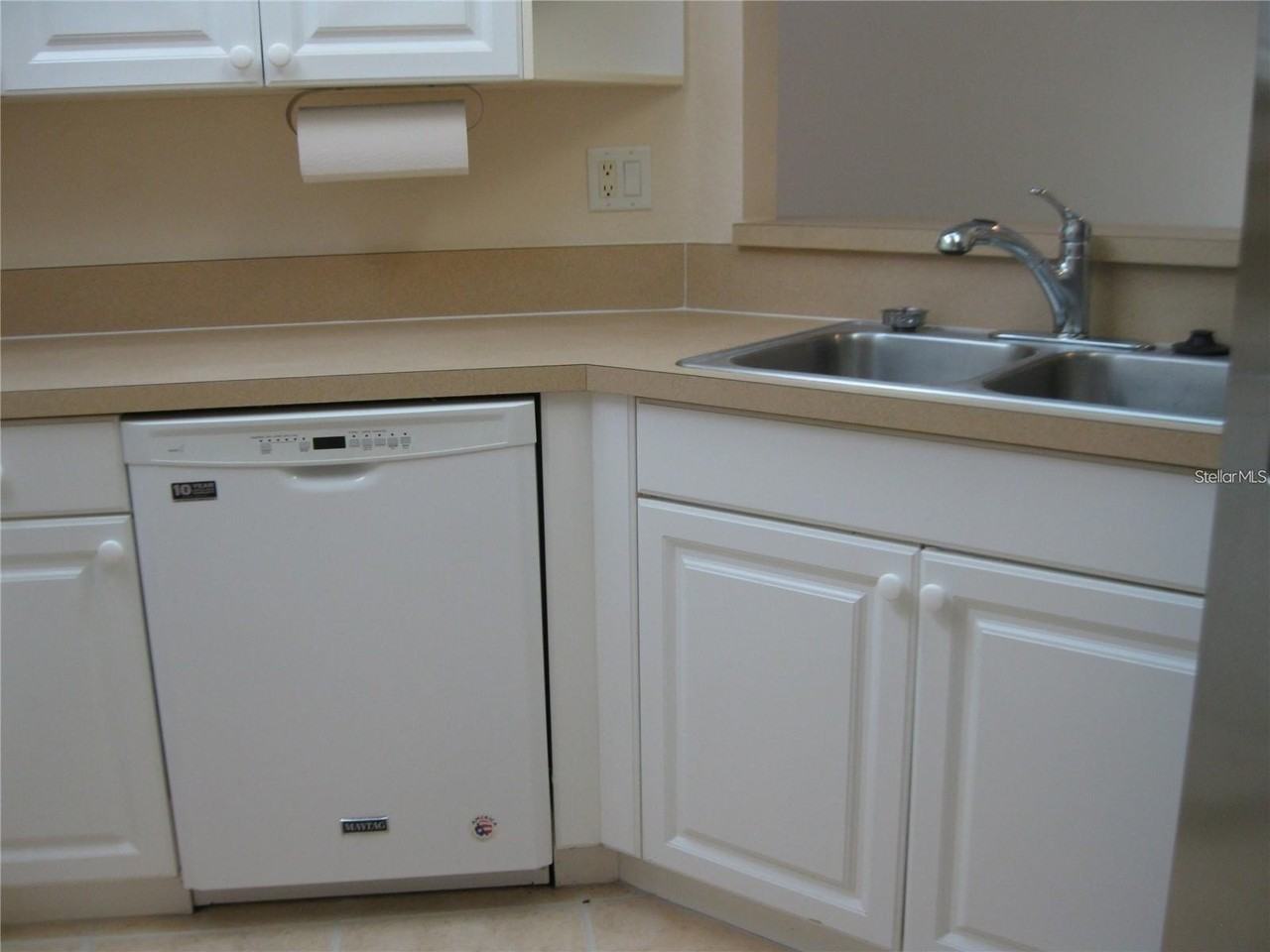 6405 Bay Cedar Ln #26 - Photo 5 of 19
