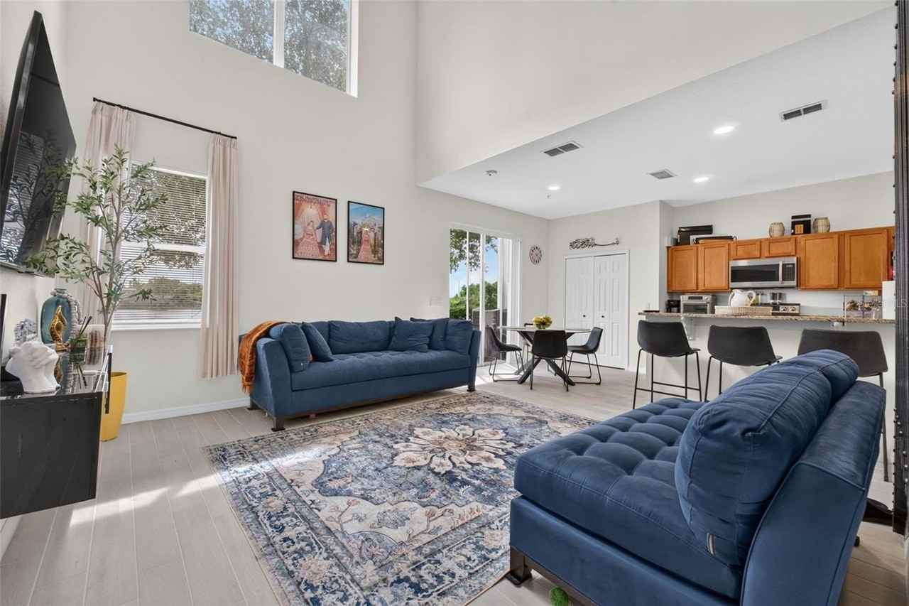 6086 Chapledale Dr - Photo 2 of 48