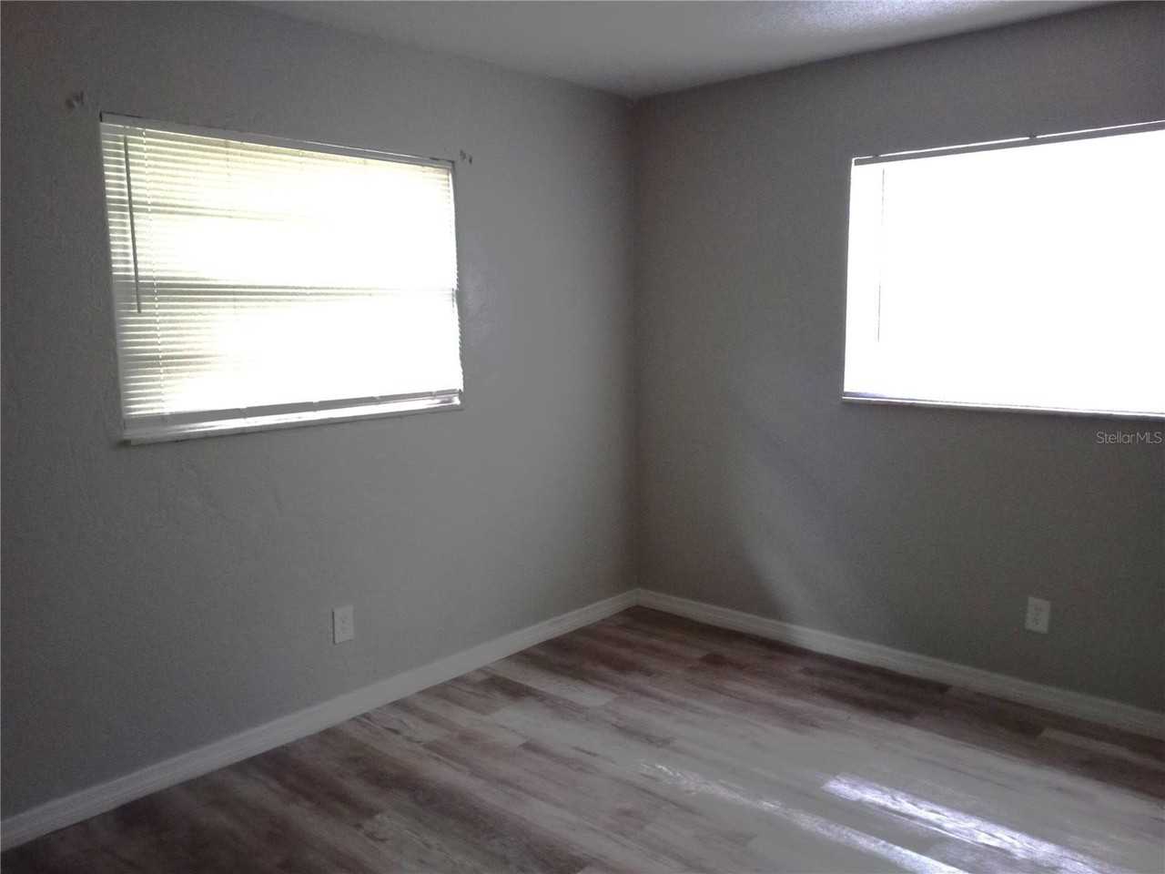 1229 Kennedy Rd #61 - Photo 4 of 6