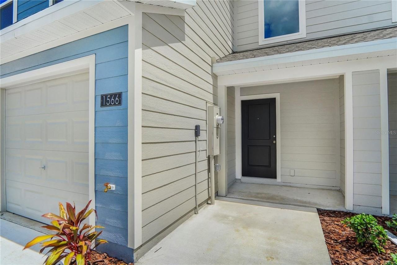 1566 Plank Pl - Photo 5 of 43