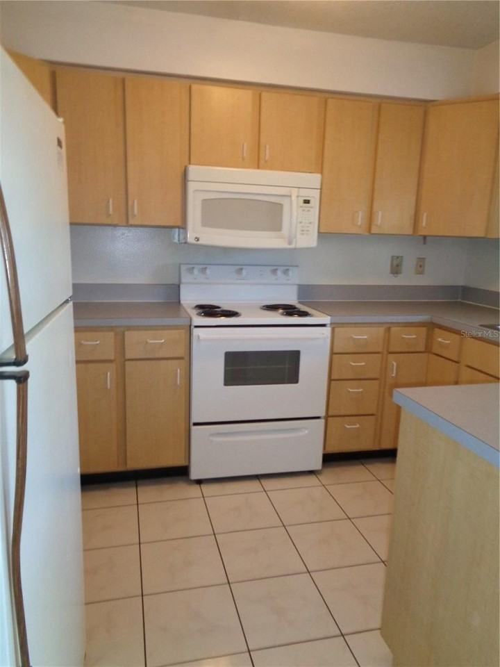 612 Georgetown Dr #C - Photo 2 of 10