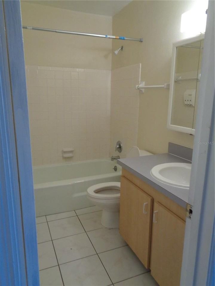 612 Georgetown Dr #C - Photo 5 of 10