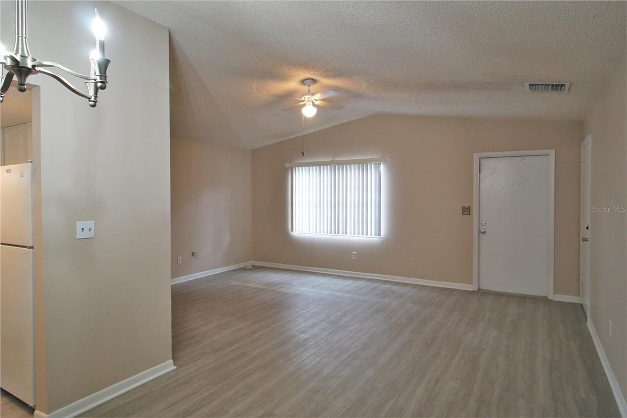 6633 68th St N - Photo 3 of 18