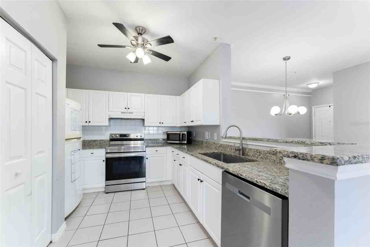 4306 Bayside Village Dr #202 - Photo 6 of 25