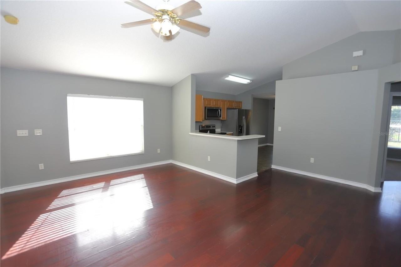 5826 Tanagerlake Rd - Photo 4 of 23