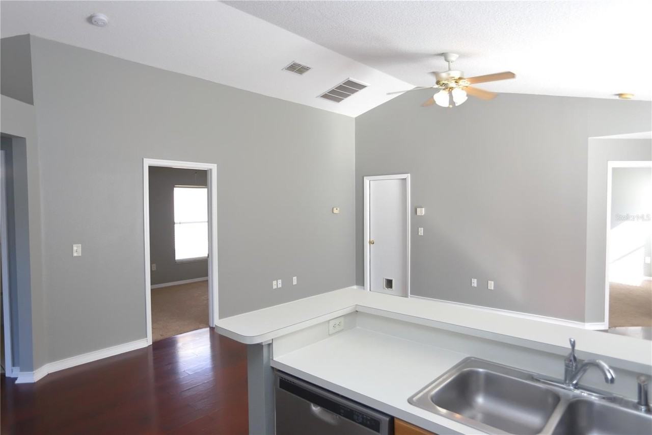 5826 Tanagerlake Rd - Photo 6 of 23