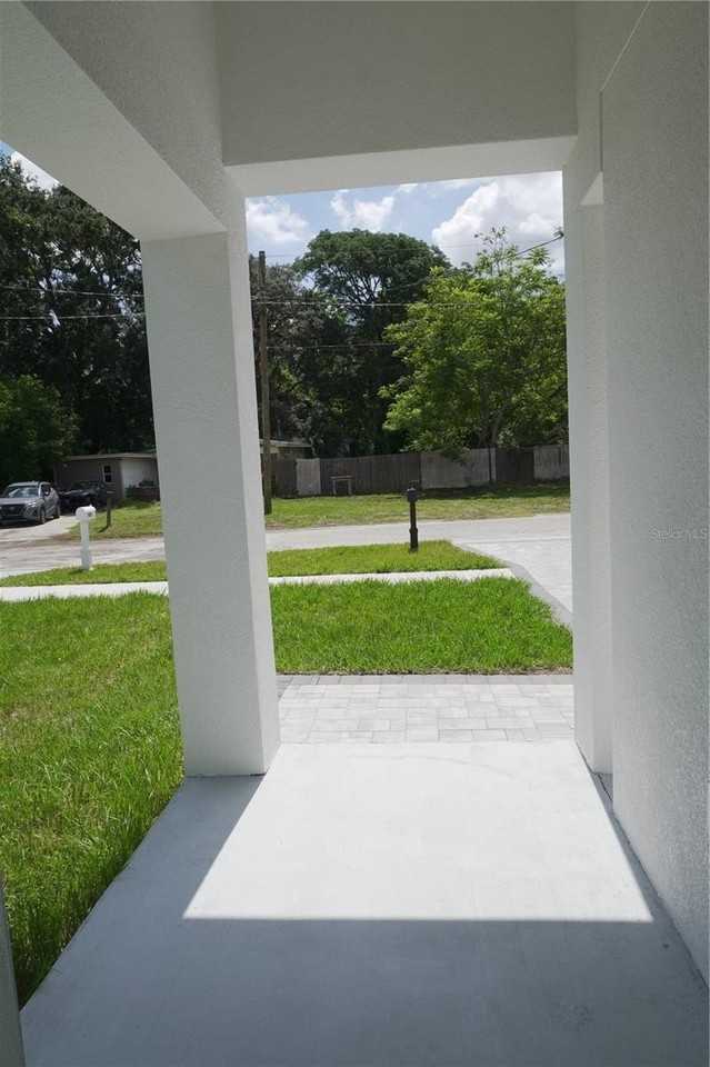 8924 N Orleans Ave - Photo 6 of 50