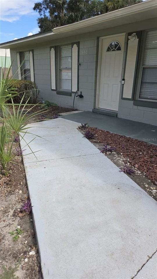 652 W Minnesota Ave - Photo 2 of 25