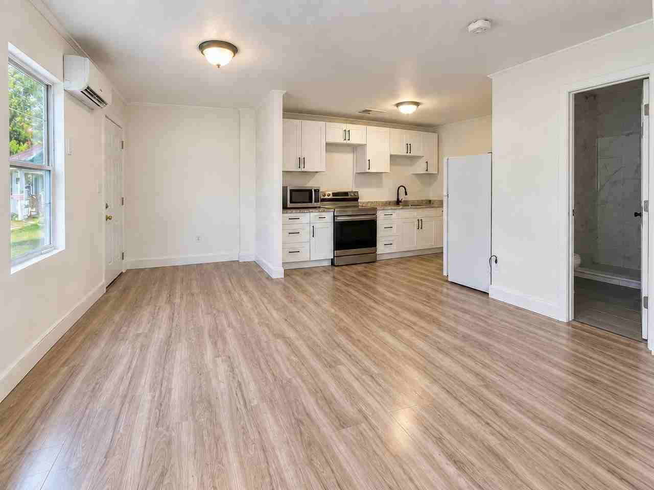 Nw 12th St - Photo 4 of 8