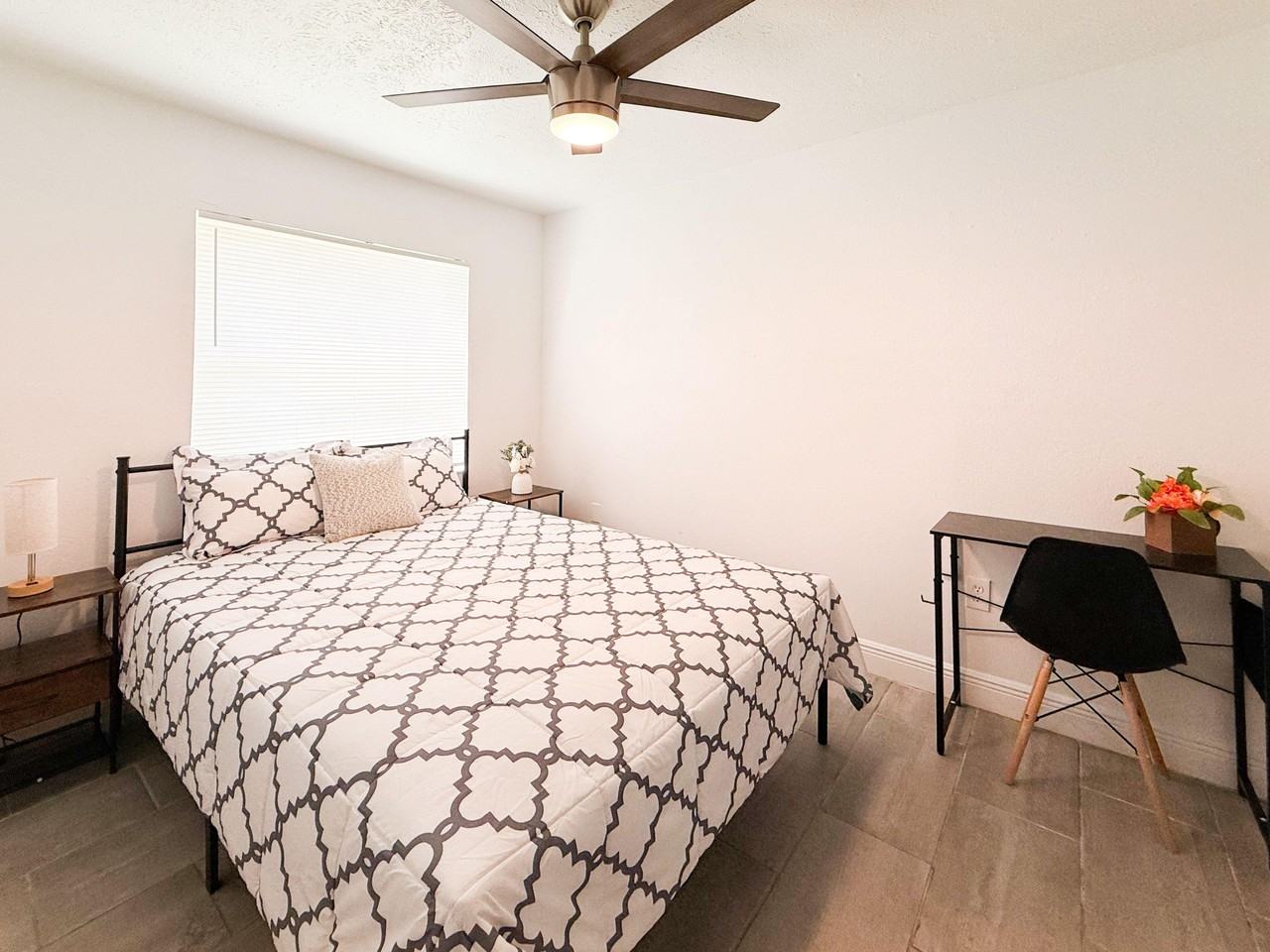 E Poinsettia Ave - Photo 6 of 11