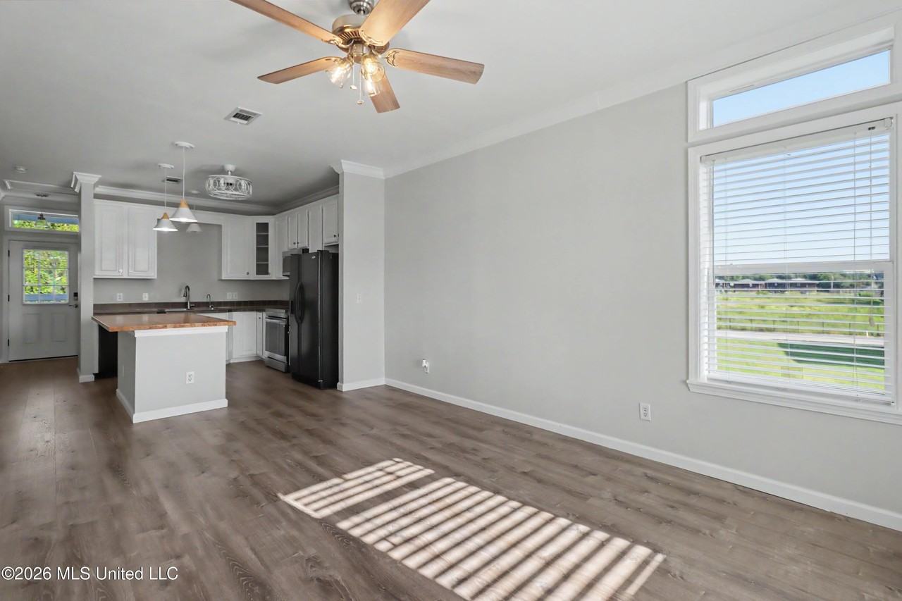 1515 E Beach Blvd Apt 230 - Photo 7 of 24