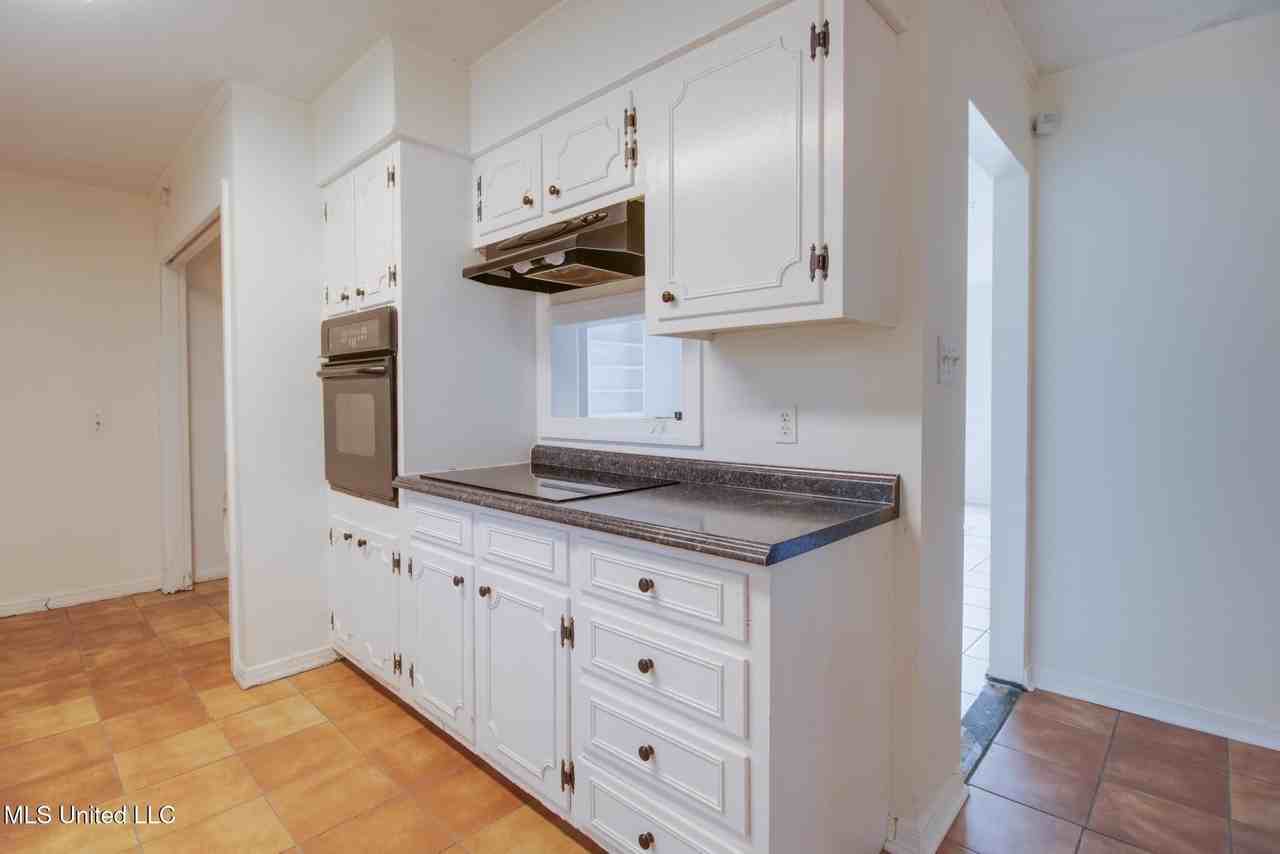 107 Deanna St - Photo 5 of 18