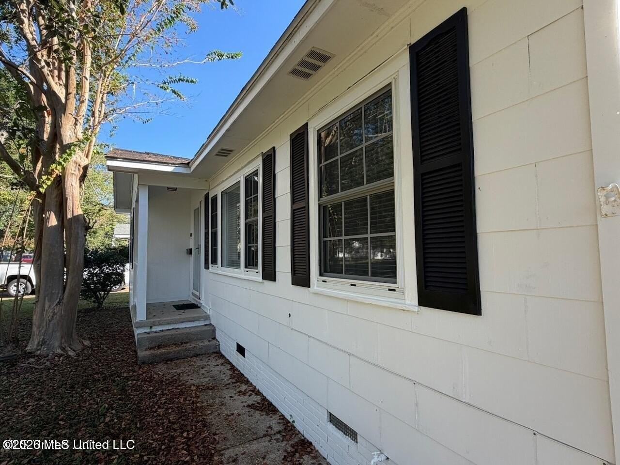 4000 Chamberlain Ave - Photo 3 of 21