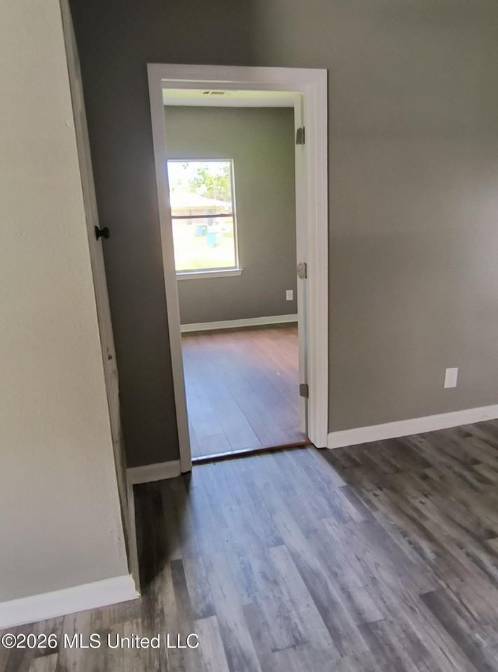 2226 26th St - Photo 6 of 10