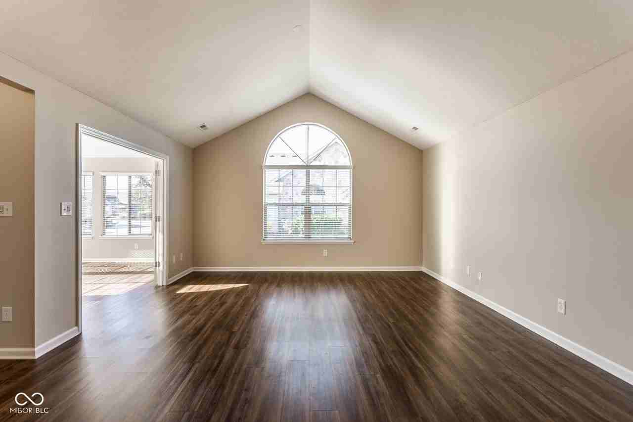 7910 King Post Dr - Photo 7 of 29