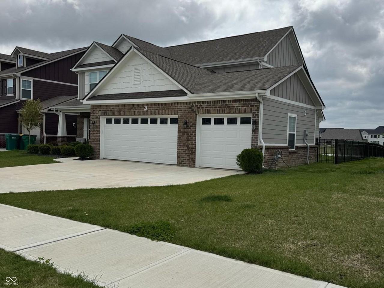 197 Cape May Dr - Photo 2 of 29