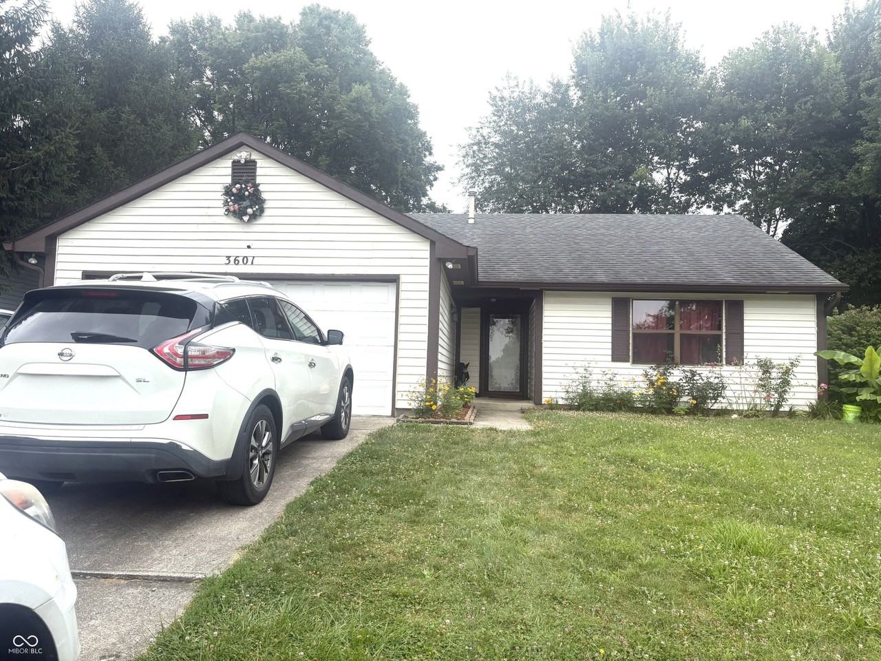 3601 Pleasant Lake Dr - Photo 3 of 29