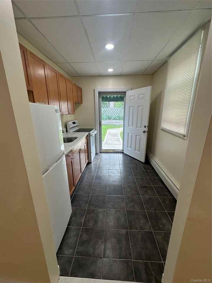 165 Larkfield Rd #5 - Photo 2 of 10