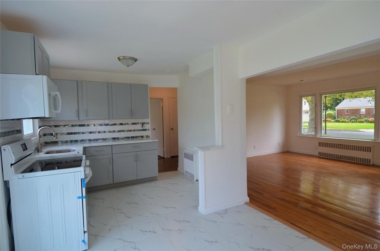 771 Maple Pl #1 - Photo 4 of 10