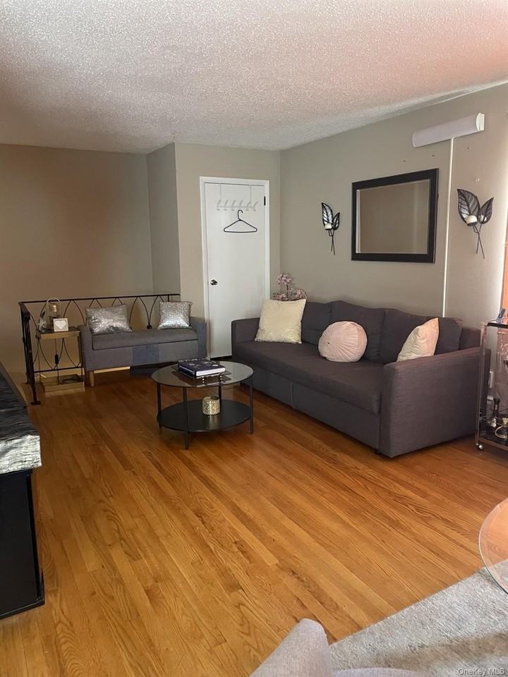 11 Juniper Rd - Photo 4 of 12