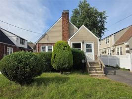 featured image of 987 Wallace Ave