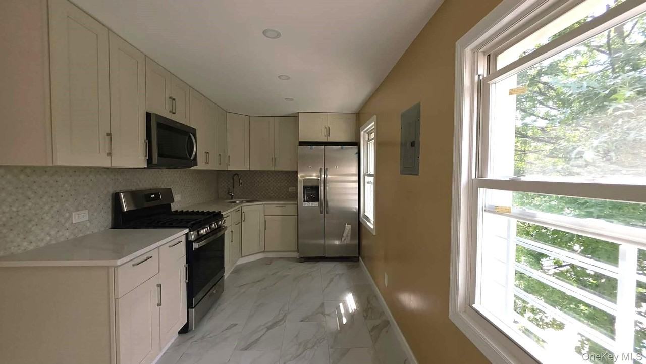 12405 Jamaica Ave #2R