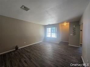 49 Jimal Dr - Photo 3 of 24