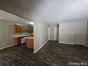49 Jimal Dr - Photo 5 of 24