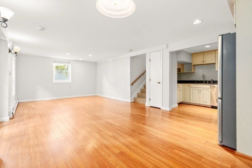 47 Telegraph St #2 - Photo 6 of 36