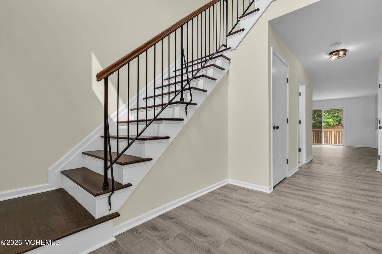 58 Vincent Ct - Photo 7 of 36